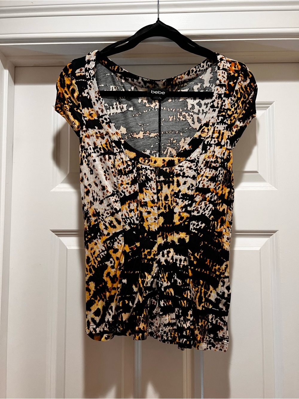 bebe Short Sleeve Scoop Neck Top in Black, Mustard & Cream Animal Print